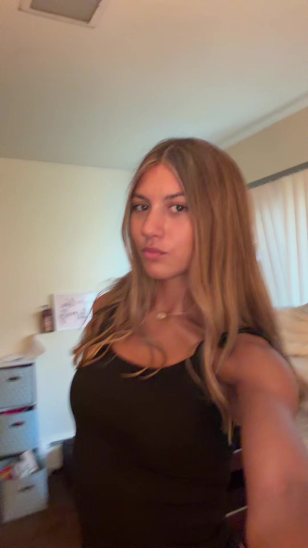 @theleahmae