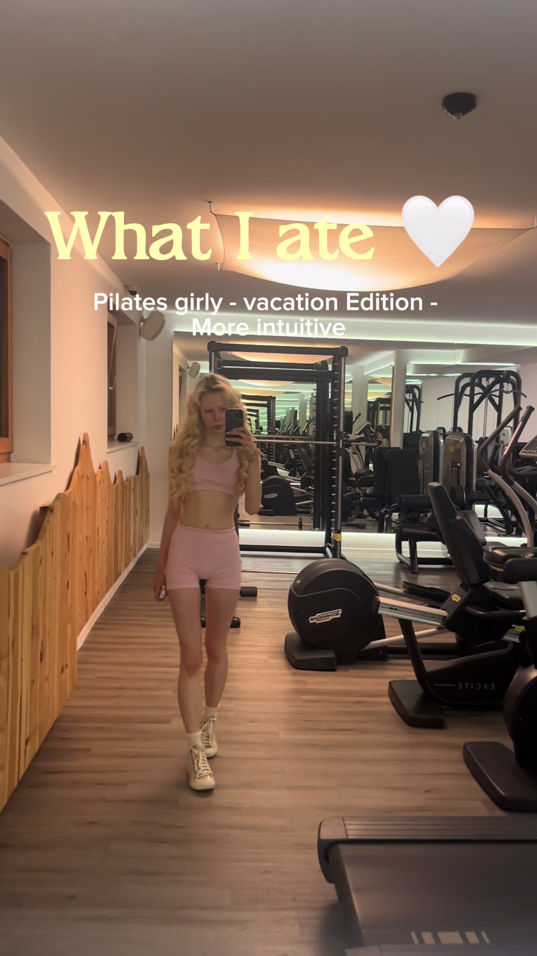 @the.realdaria