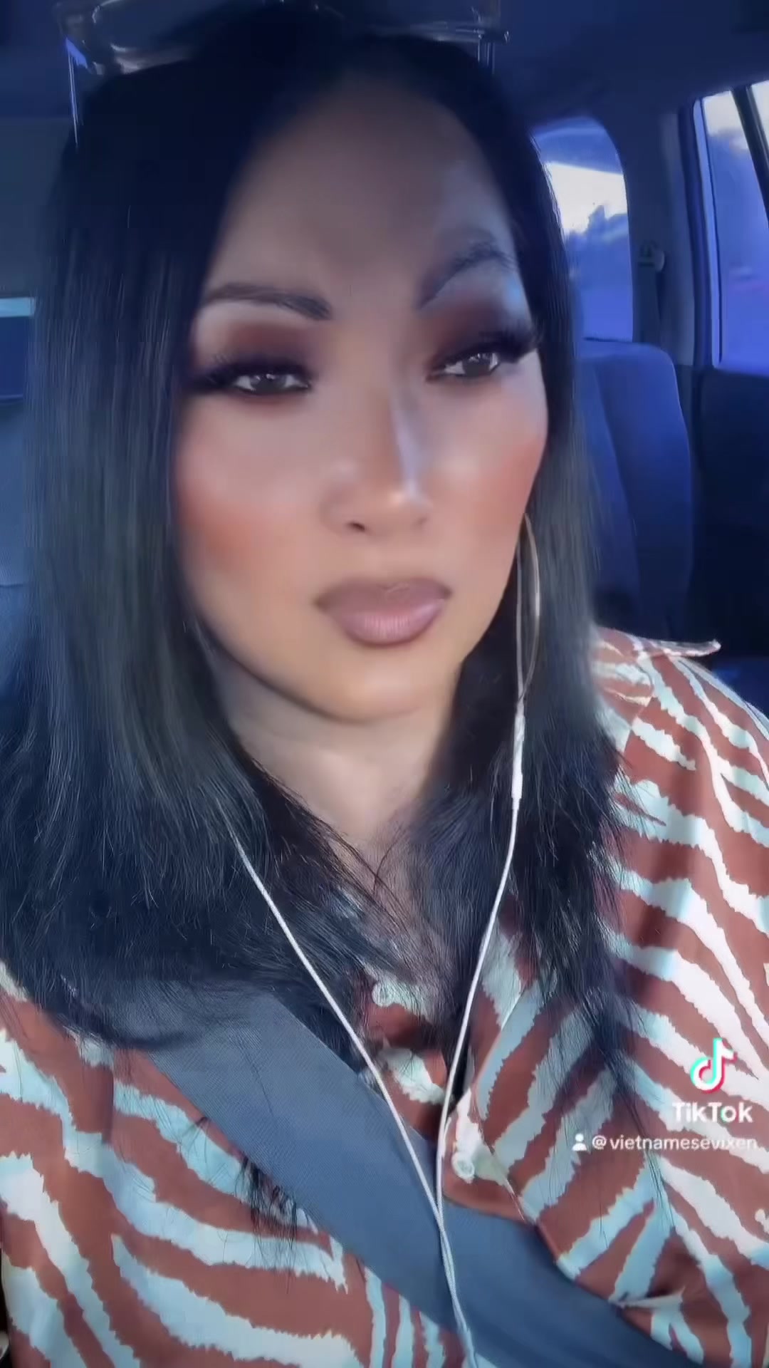 @Vietnamese Vixen