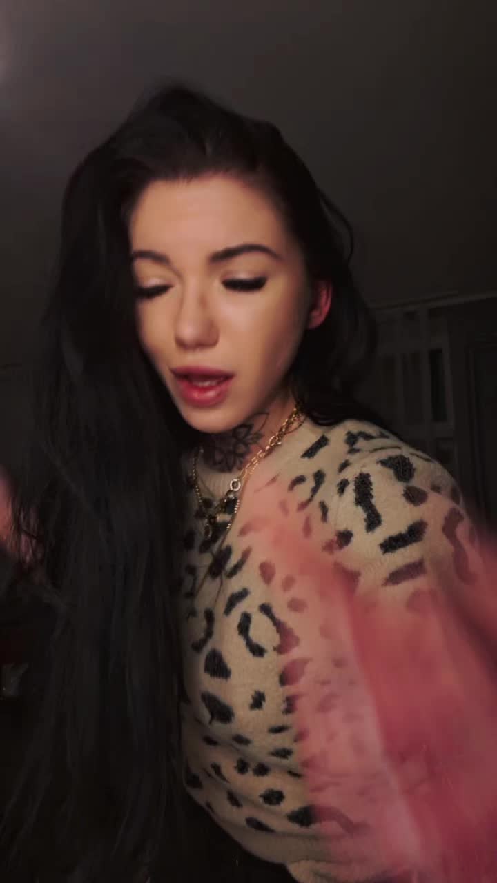@Karolina Strehlau566