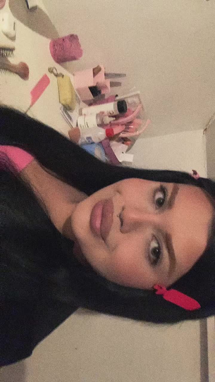 @Bratzzianaxoxo