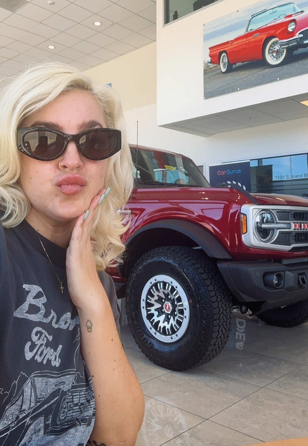 @joellejames