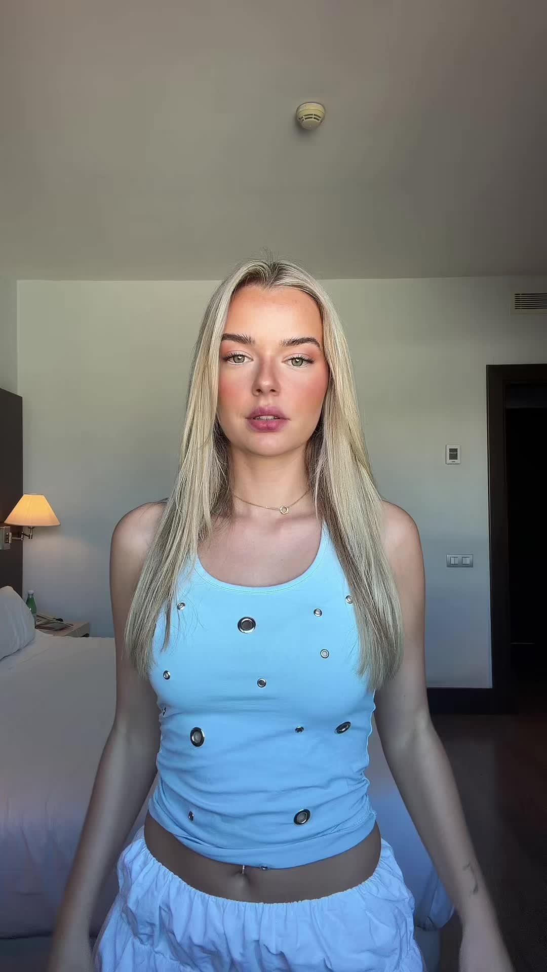 @Lara