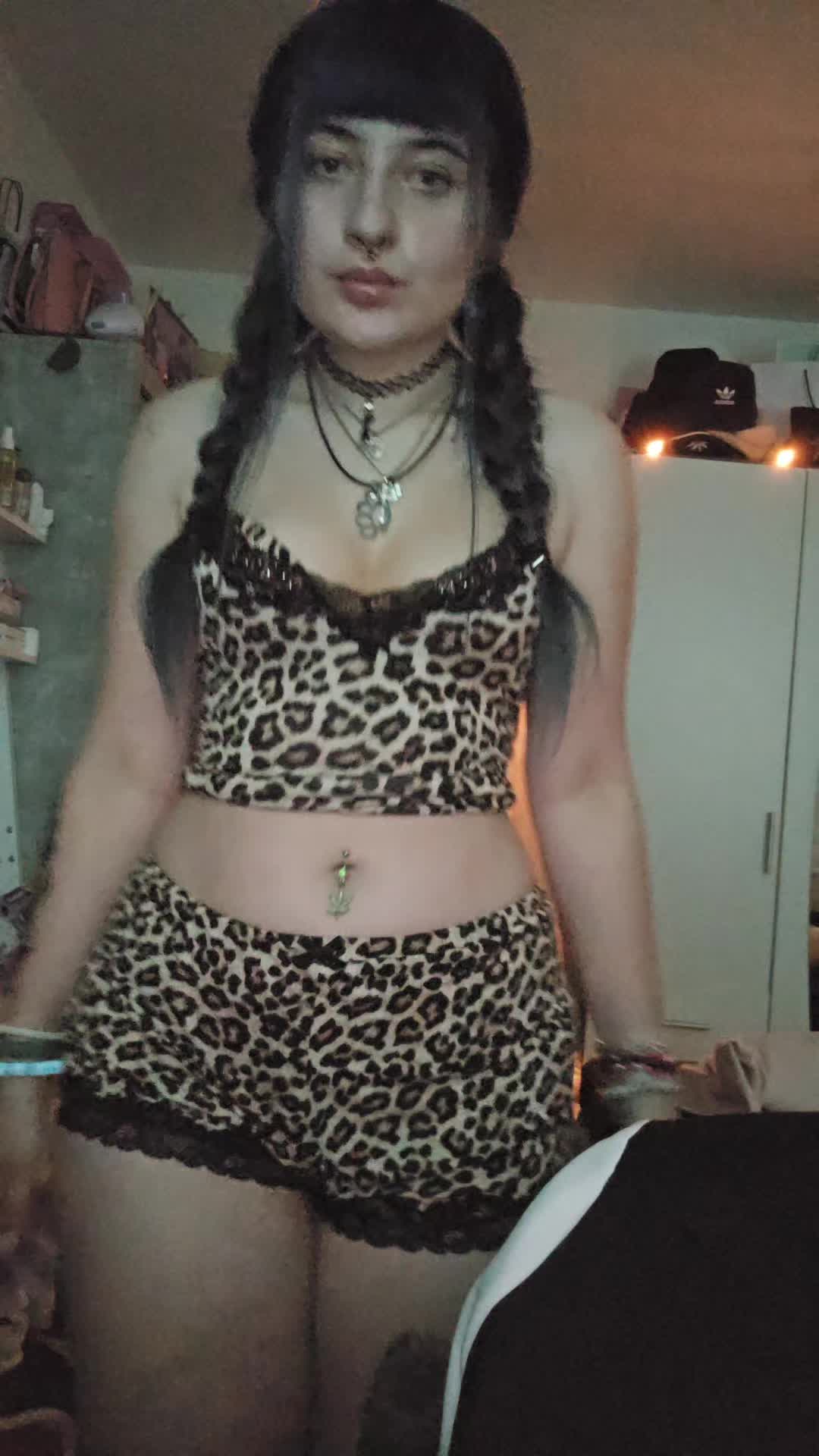 @𝑘𝑢𝑟𝑜𝑚𝑖🧚♀️🔮