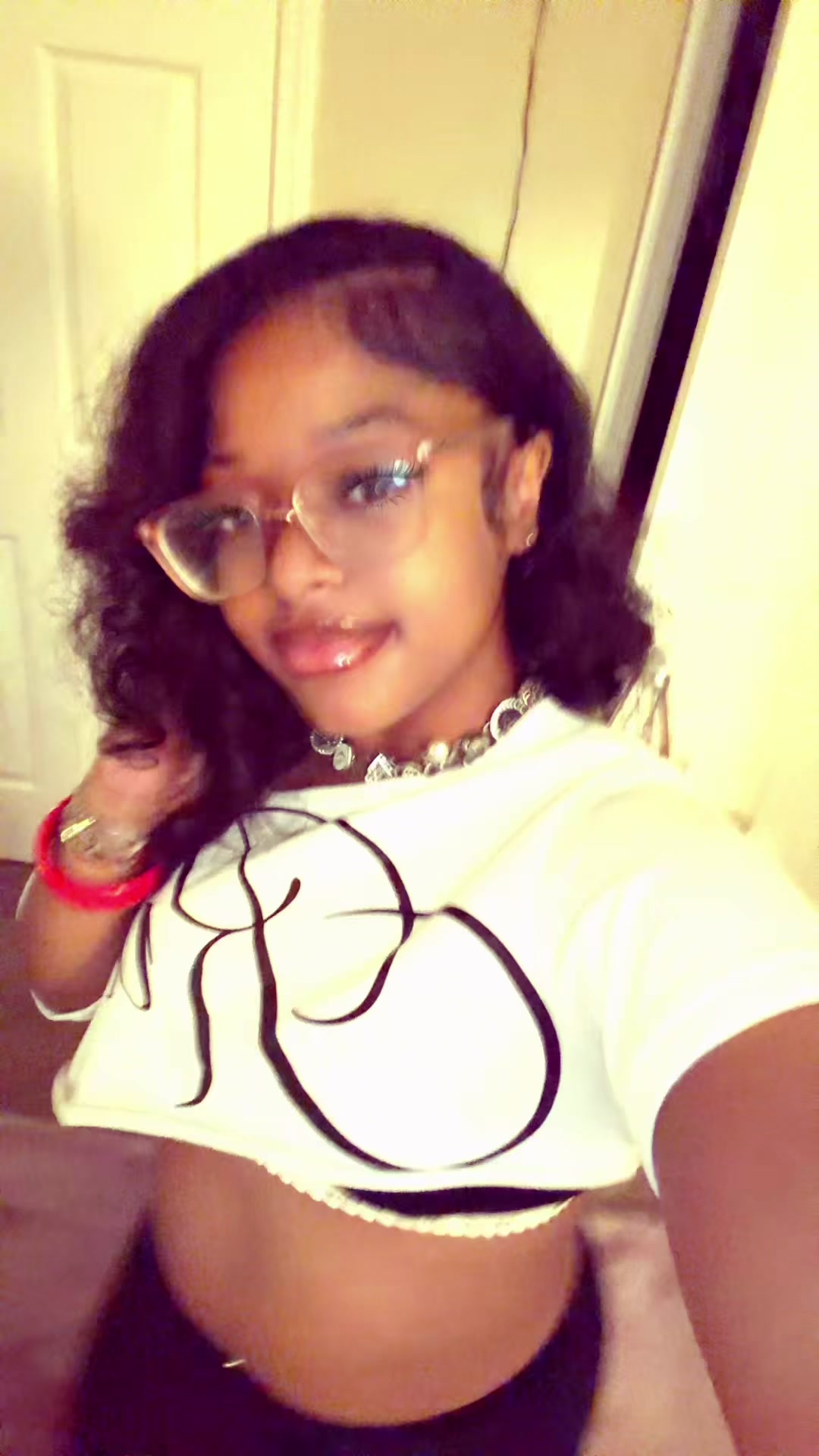 @tyraa.