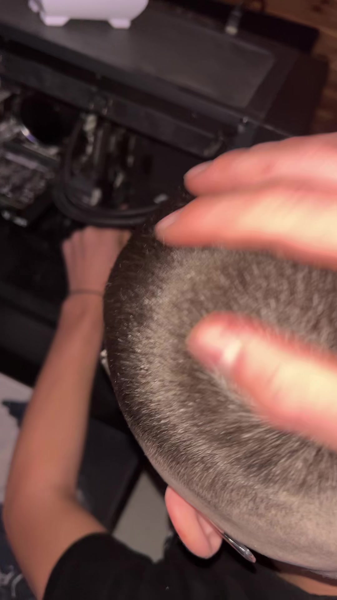 @Chriss