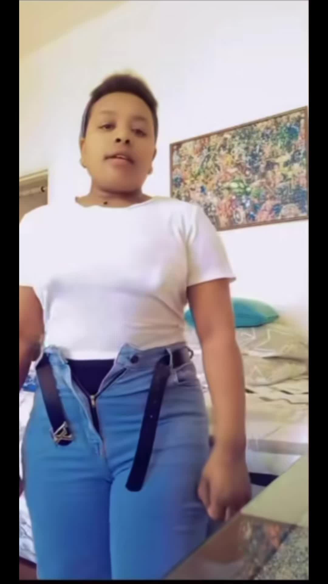 @waሴ