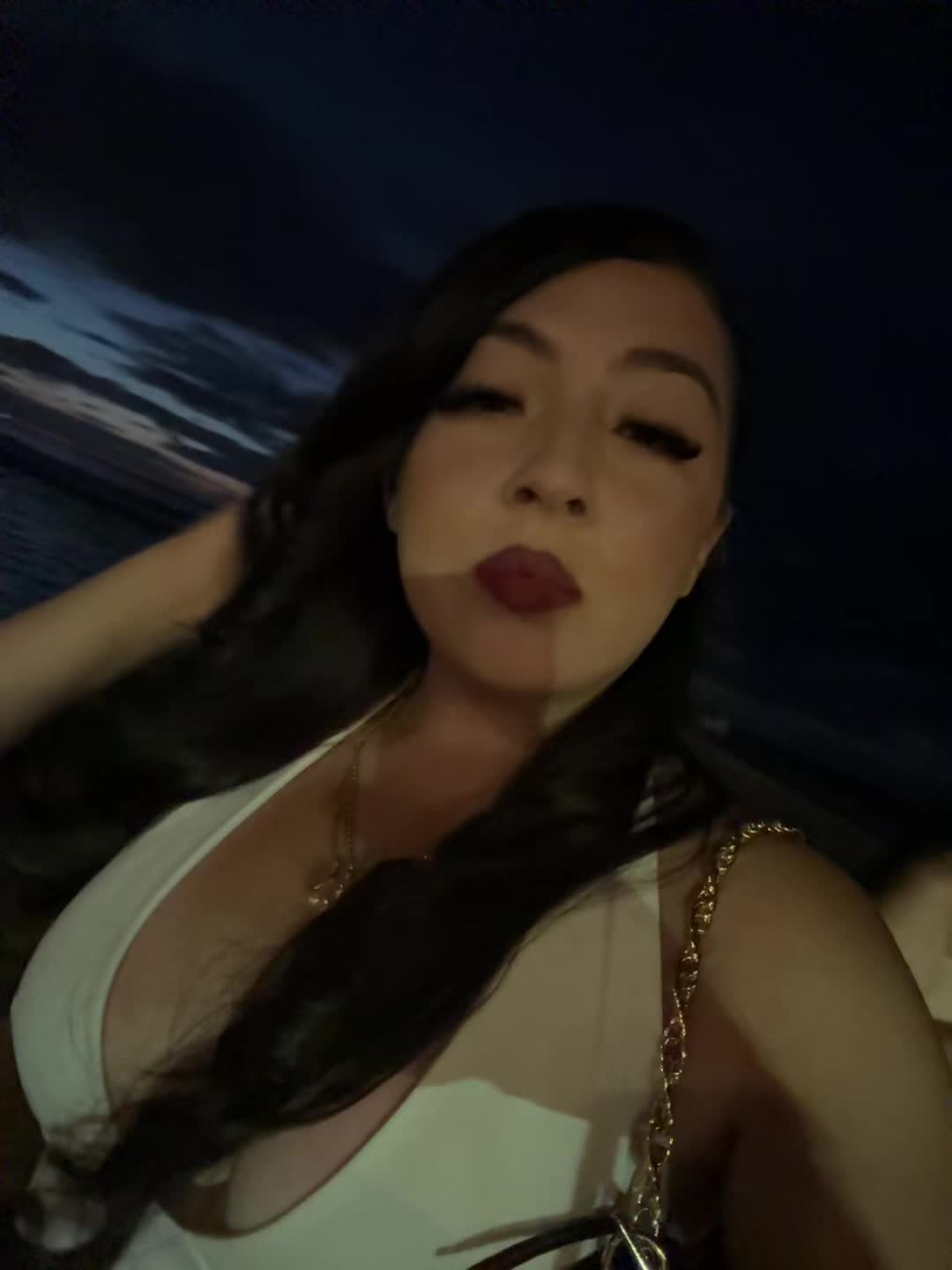 @bellaa