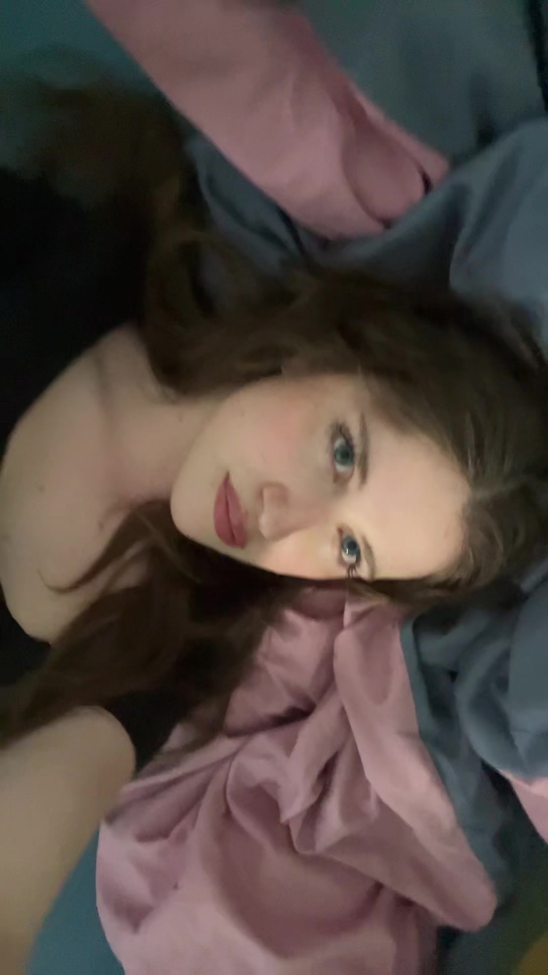 @<3
