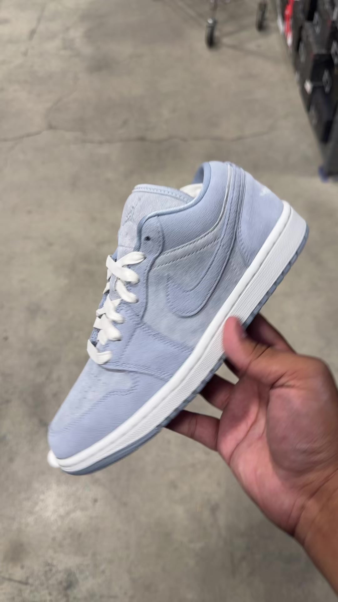 @Trending Sneakers