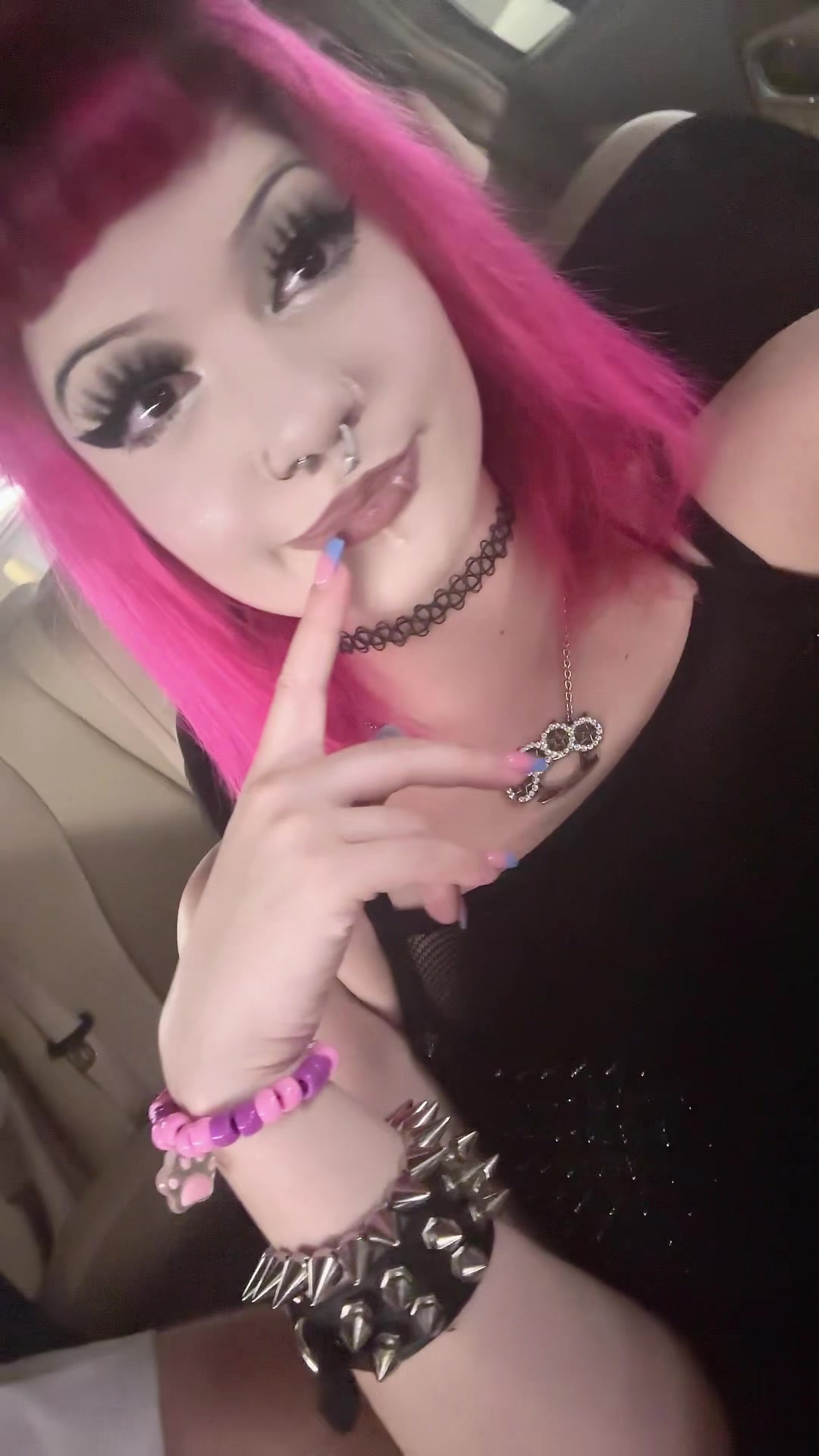 @𝔇𝔳𝔬𝔯𝔞𝔥⛧