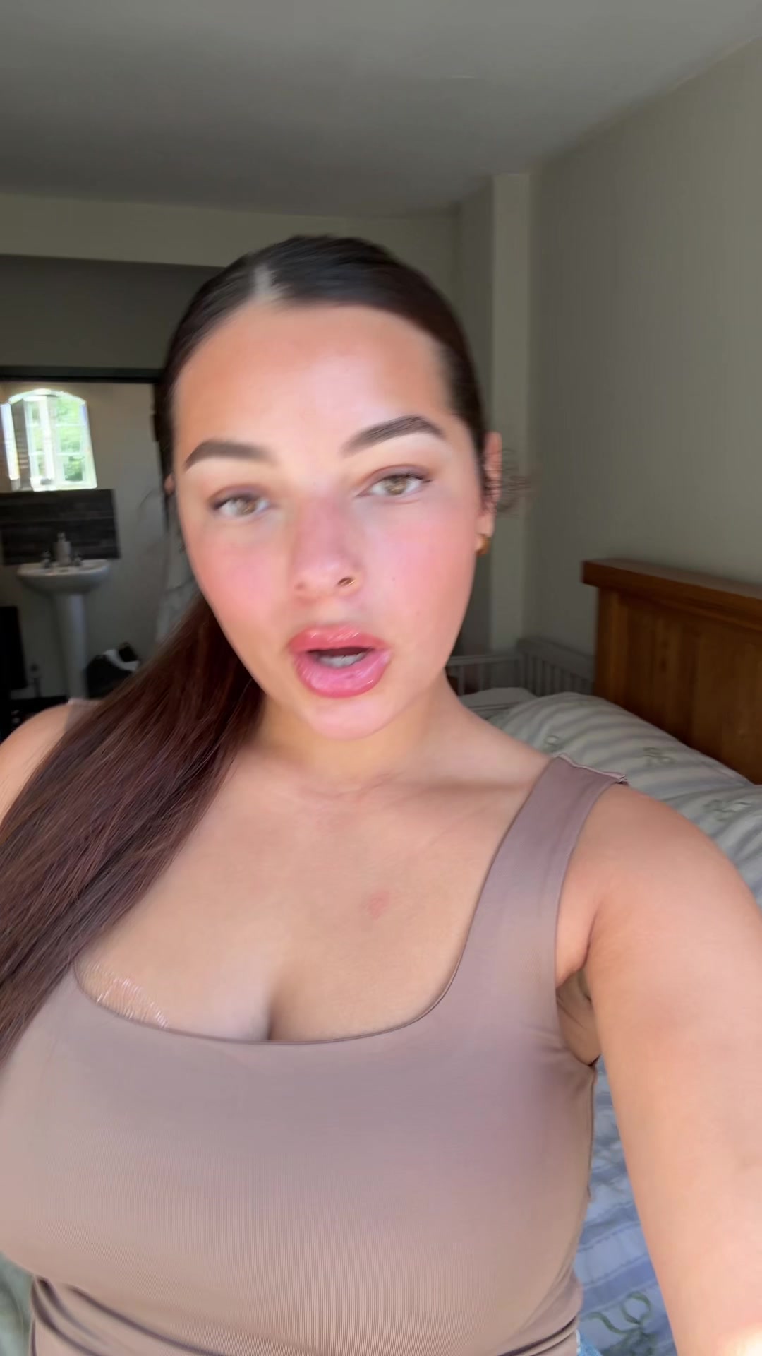 @teehall06