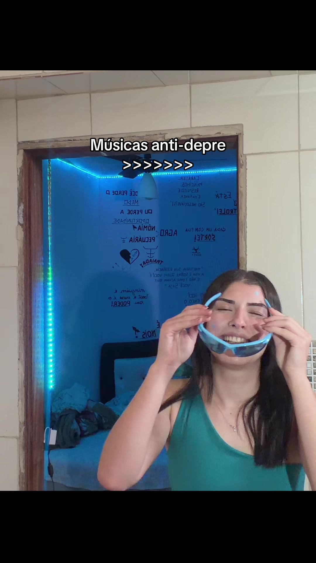 @Eu_Mell🐝🍯