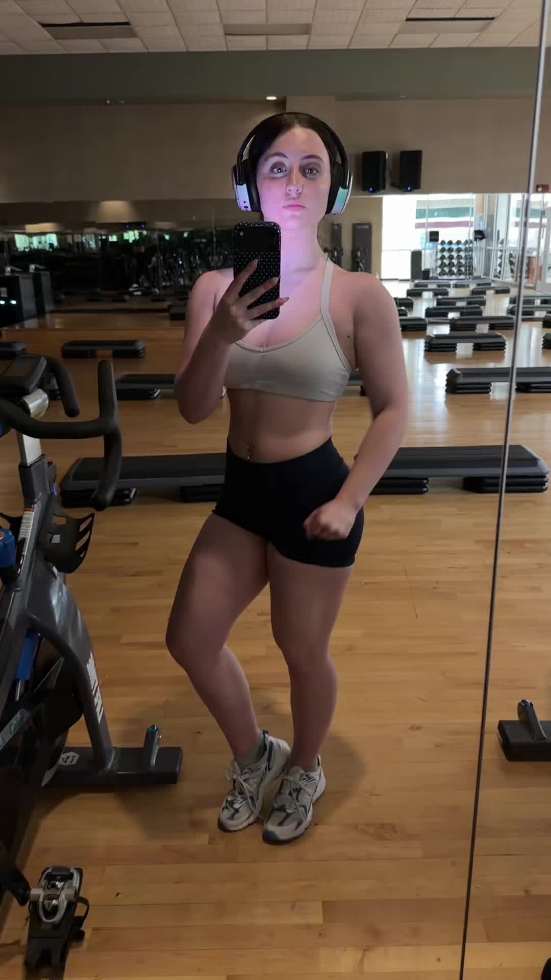 @Stella 🦄