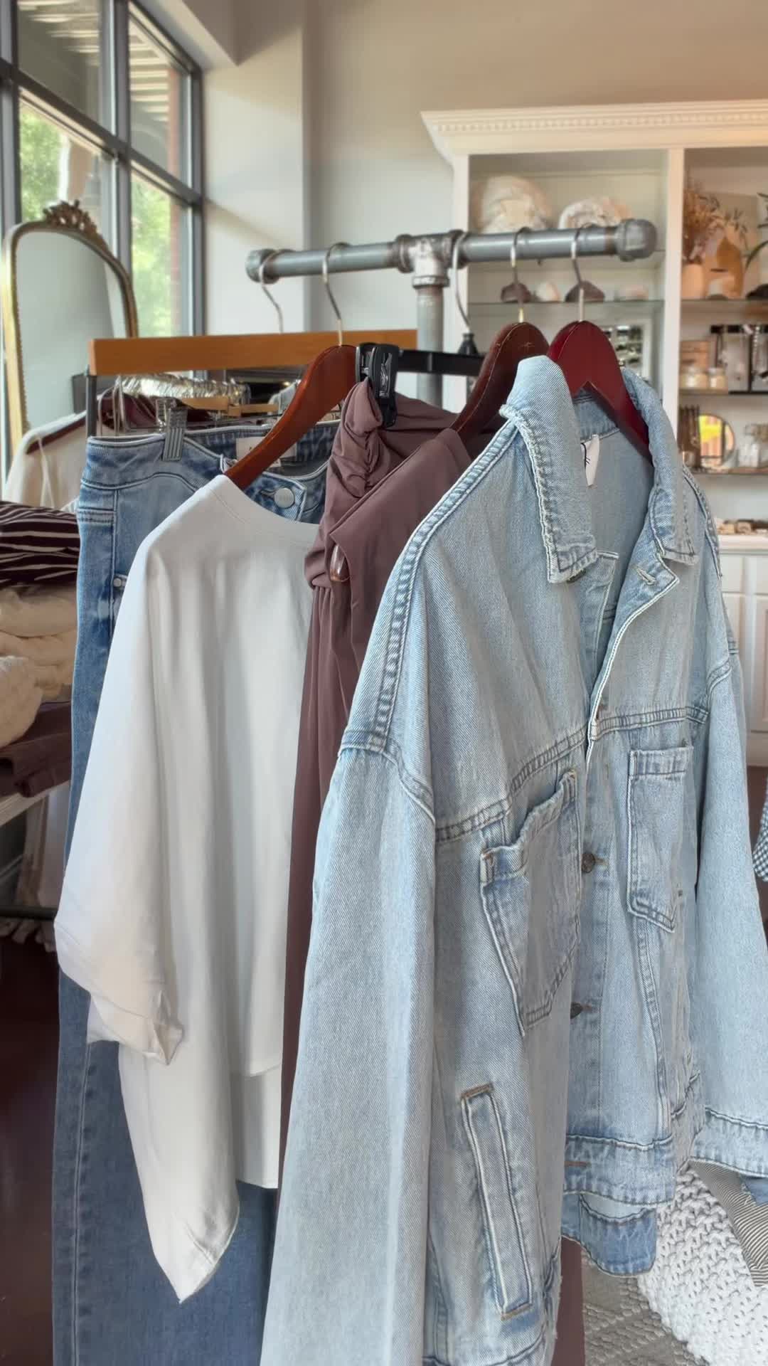 @PAGE 6 BOUTIQUE