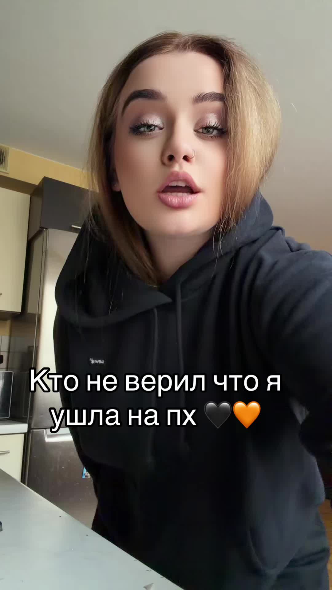 @Annafoxsz