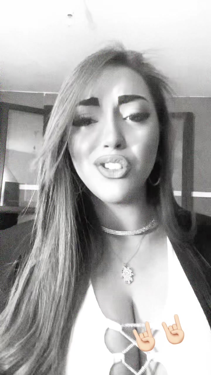 @Erika_marotta🎤