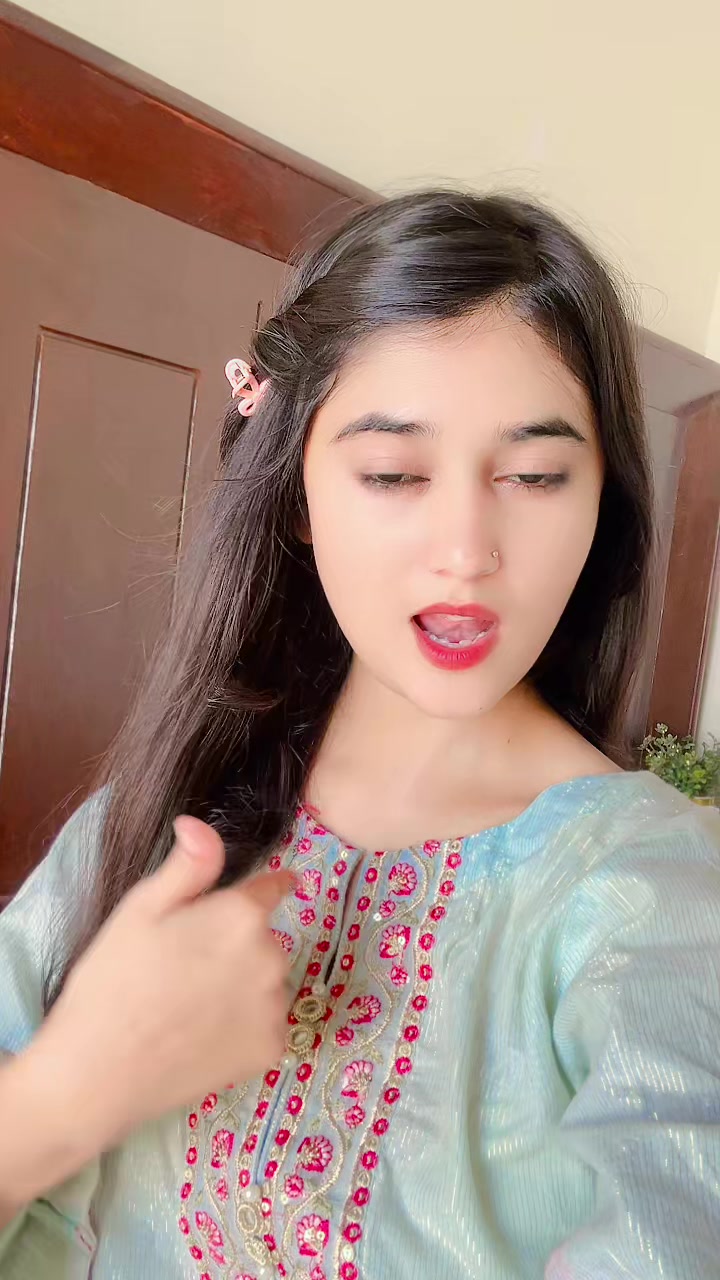 @𝐀𝐟𝐬𝐡𝐚 𝐊𝐡𝐚𝐧