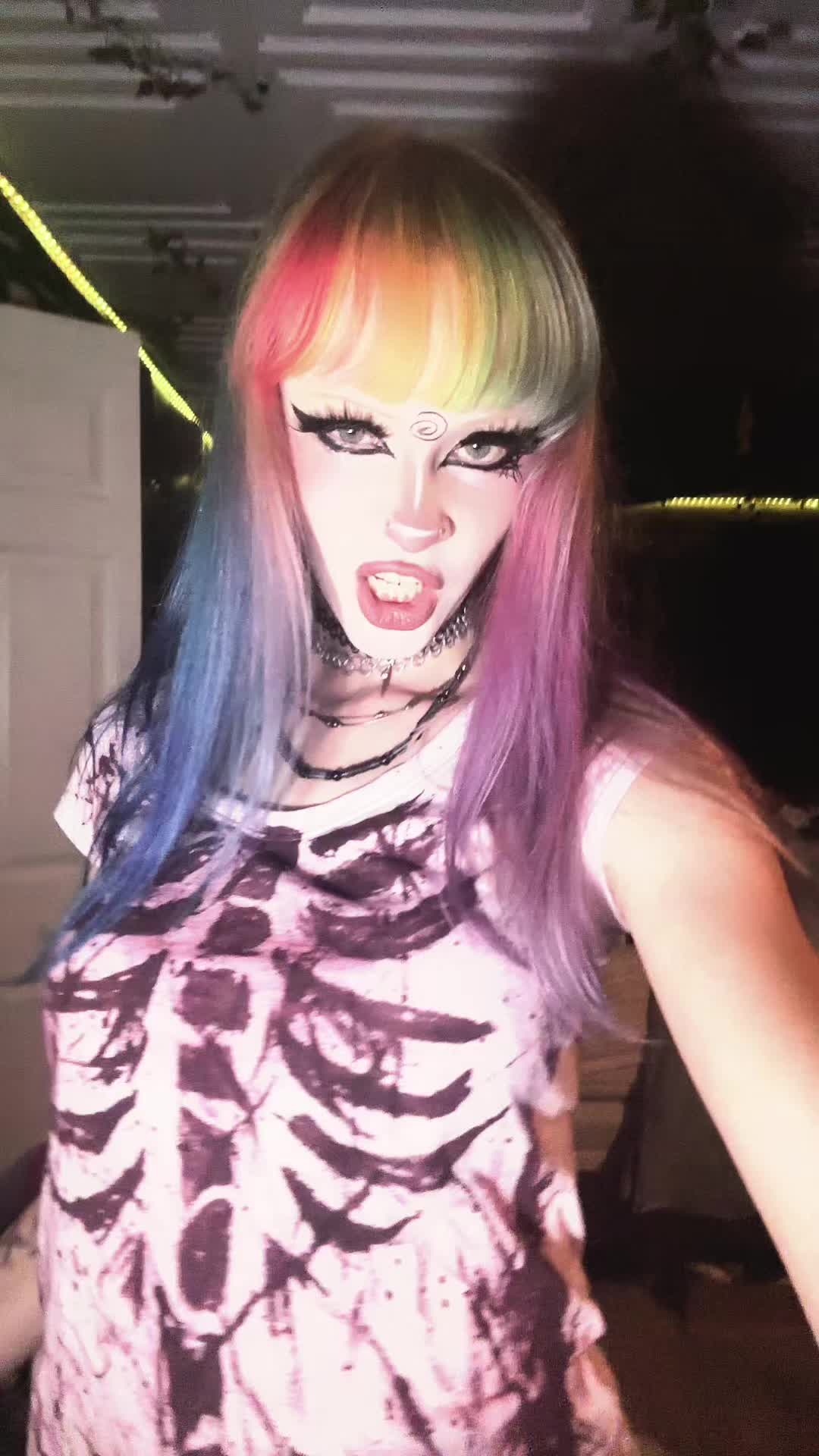 @𝔤𝔯𝔞𝔠𝔦𝔢
