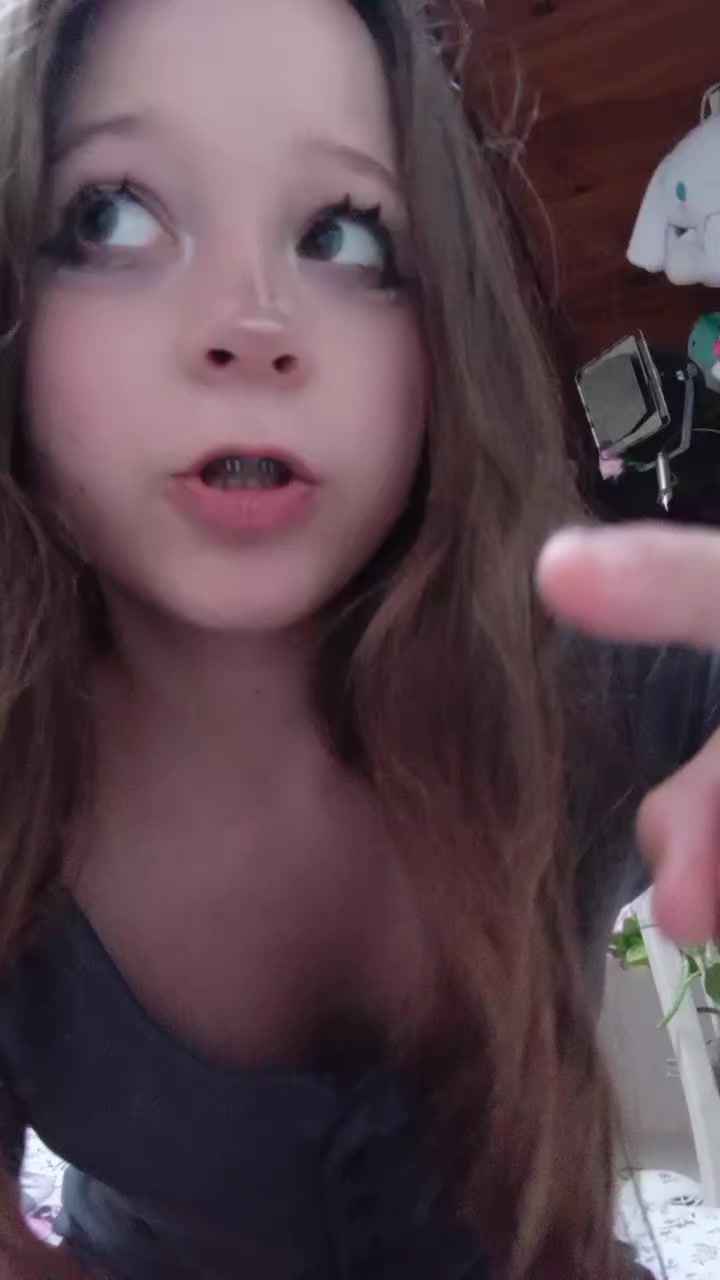 @Emi