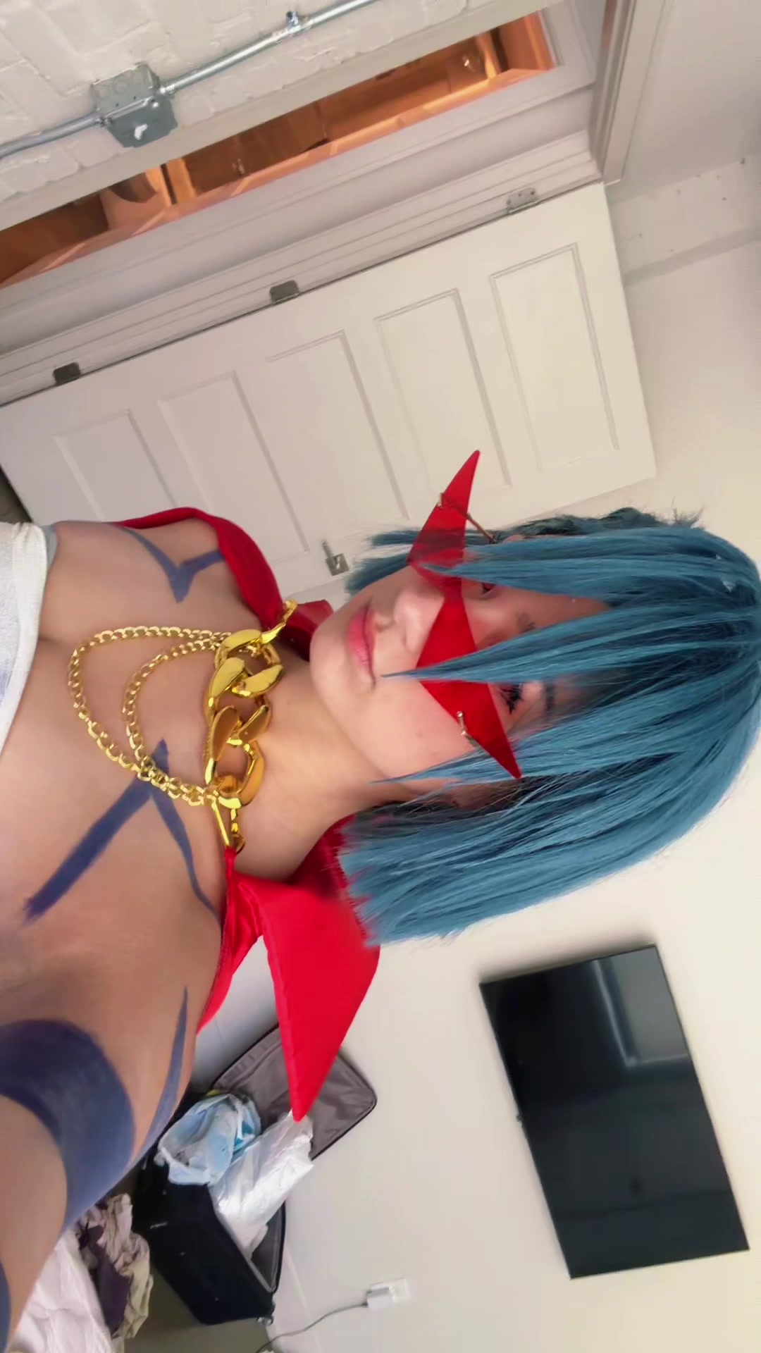 @_feyiee_