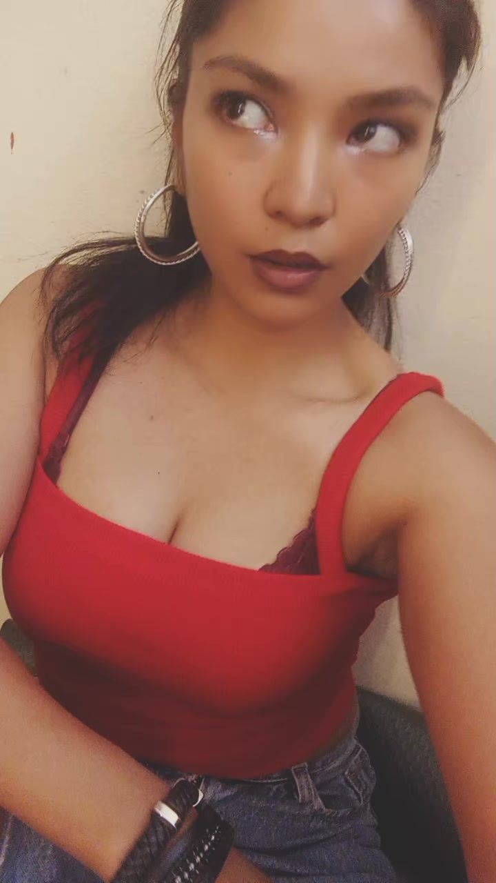 @Who's girl😏