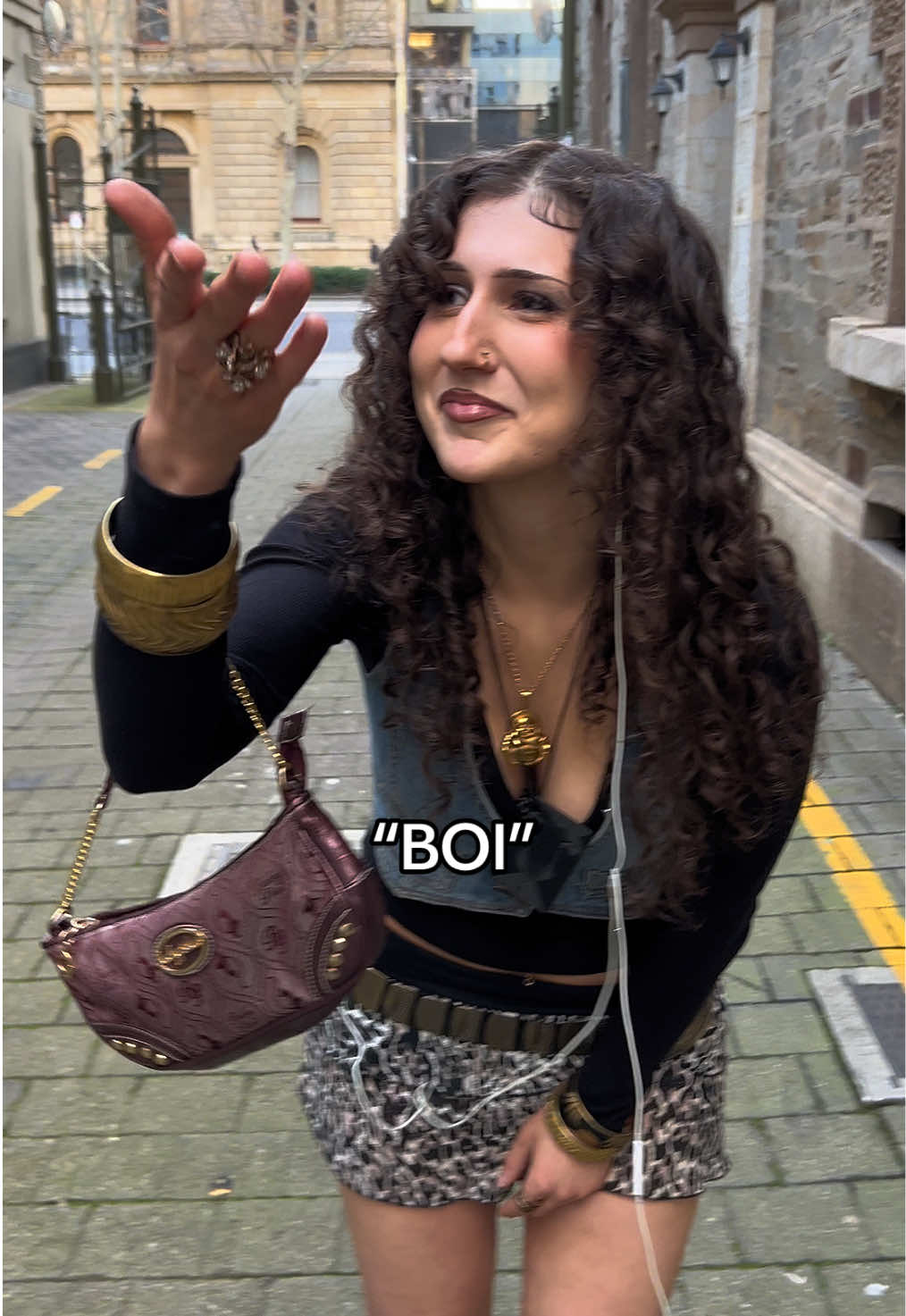 @lola sanchez
