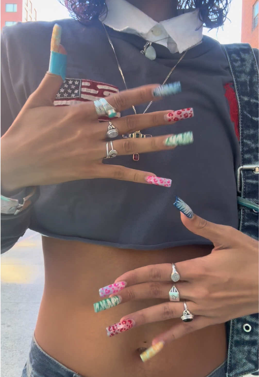 @Ari 🦋