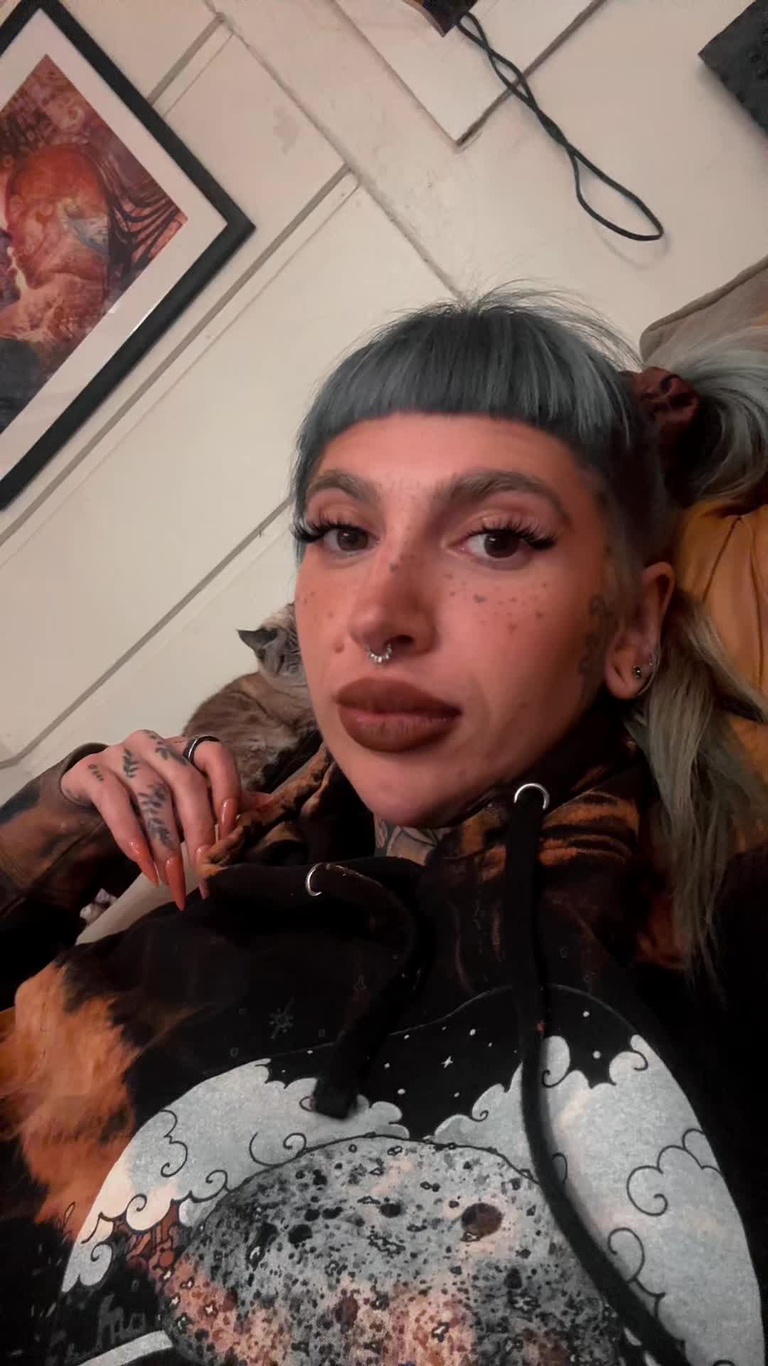 @✨T cheeks ✨