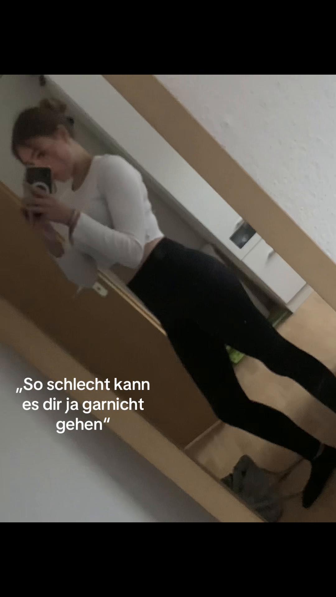 @Mika🐼🤍