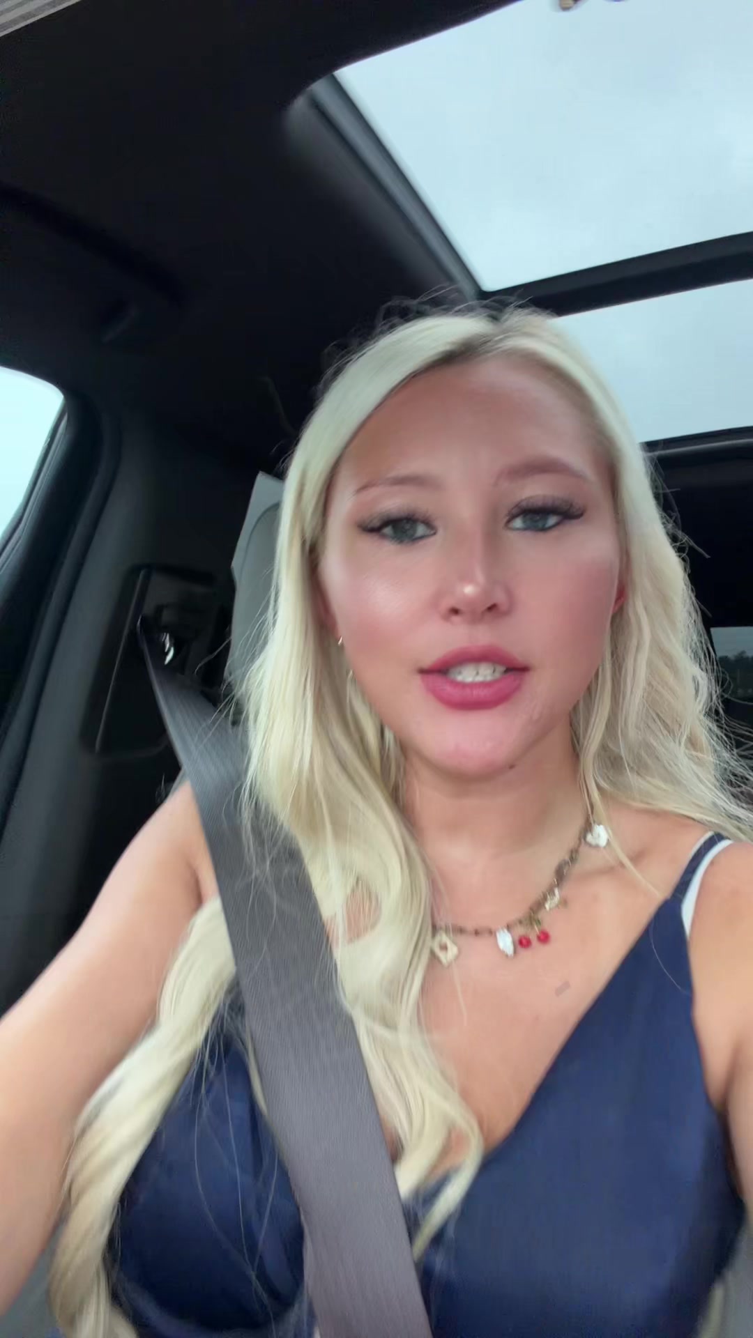 @Christian Nicole ๐