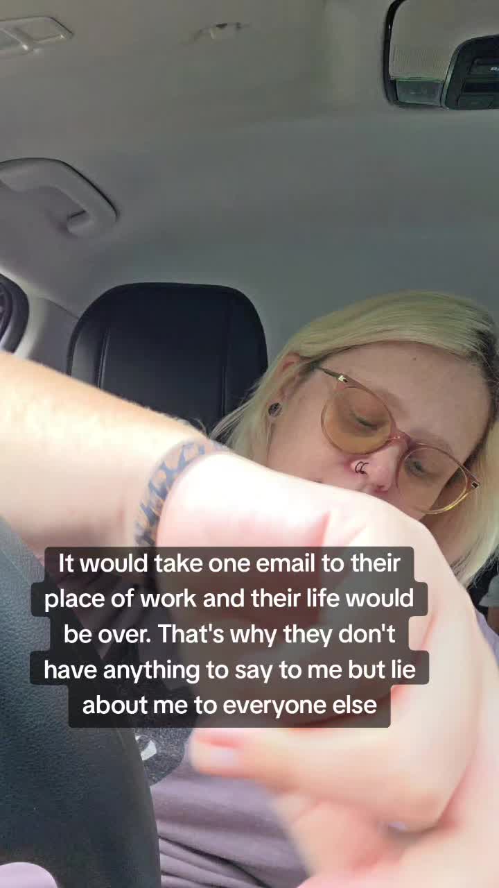 @EmieWonders