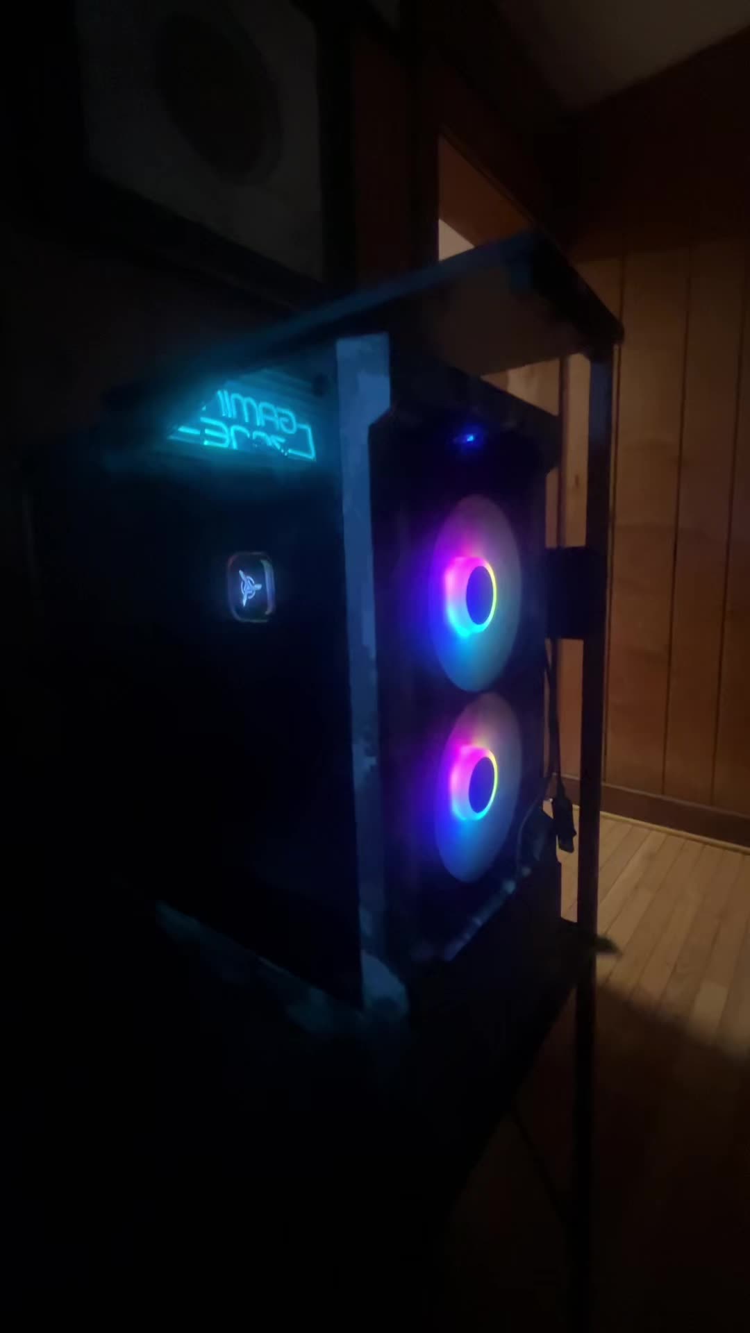 @𝗜 𝗳𝗲𝗲𝗹 𝗹𝗼𝘀𝘁 ✘