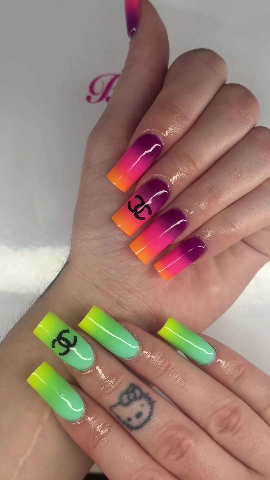 @elionathequeen_