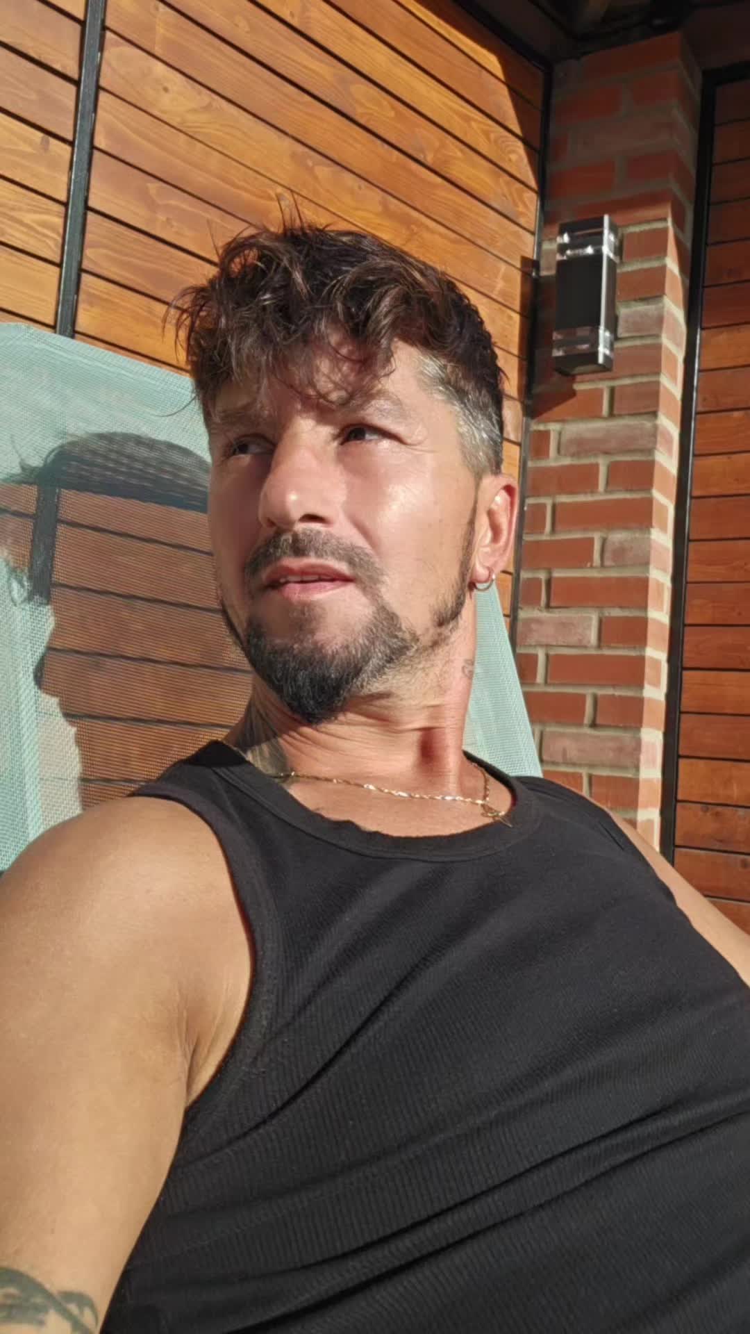 @Emilio_Marius (Tiberiu)