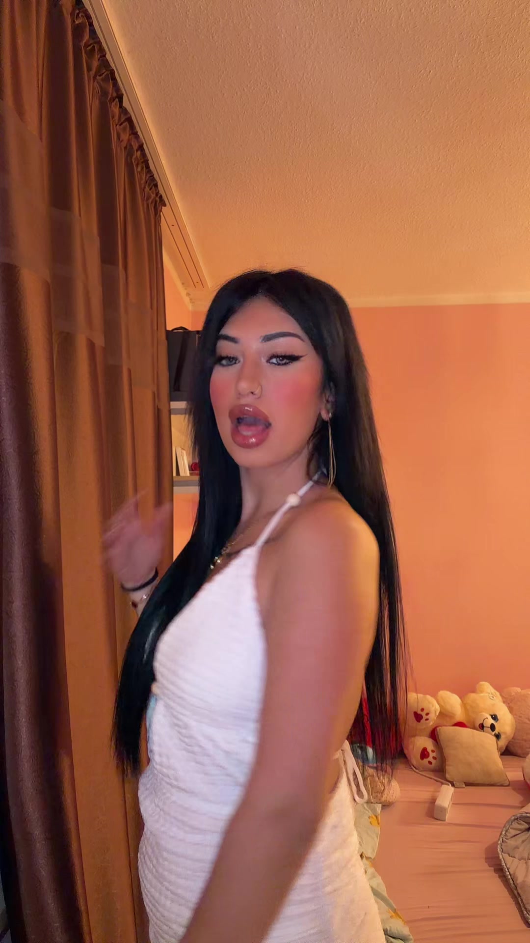 @Defne