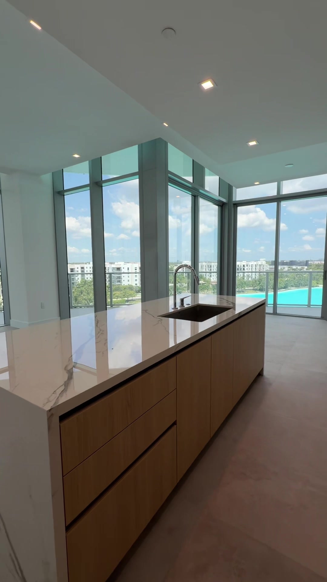 @Miami Apartment Locators