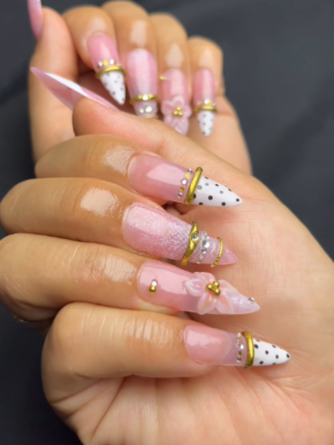 @ZOOM BEAUTY ACADEMY