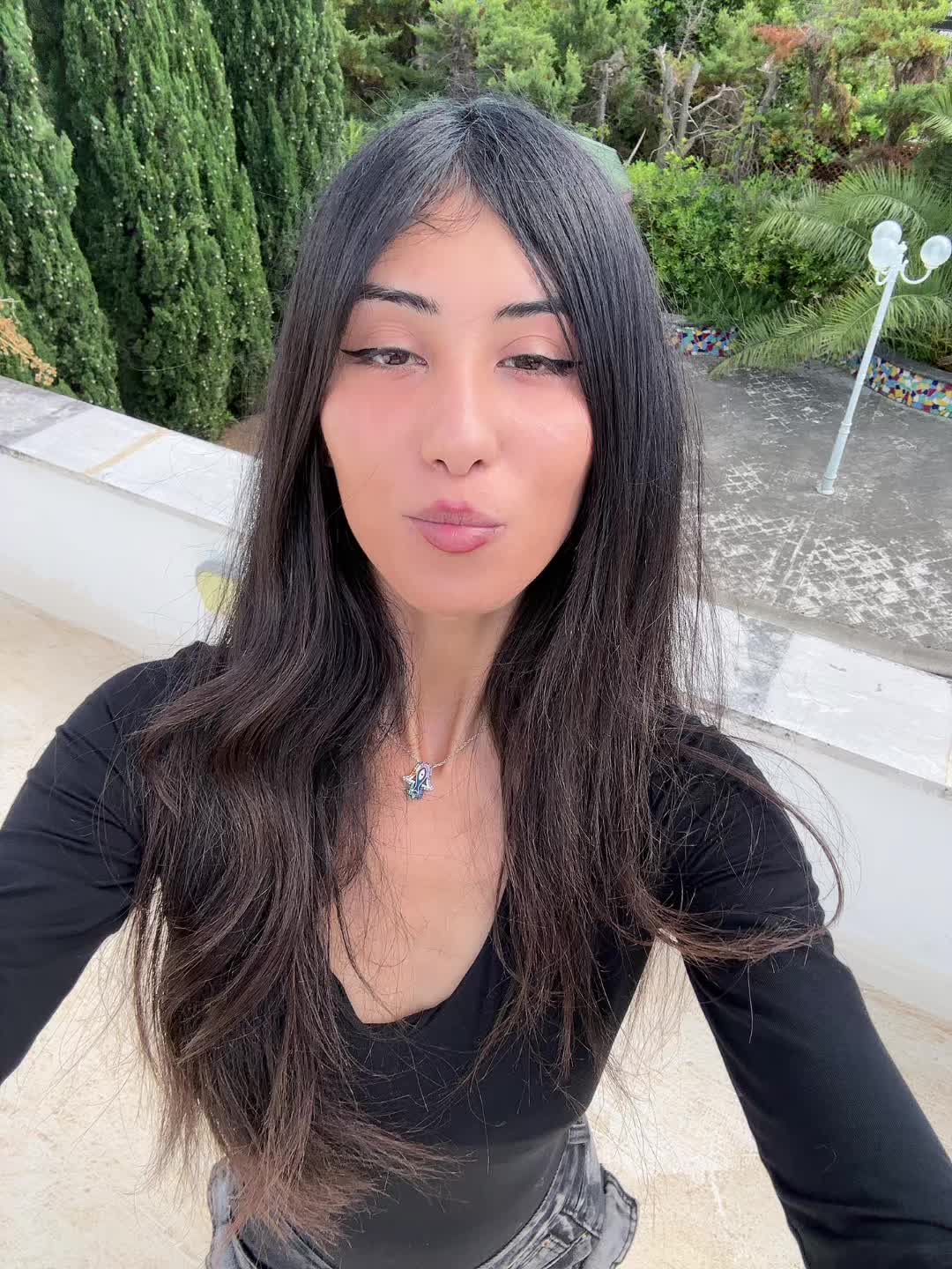 @MJ