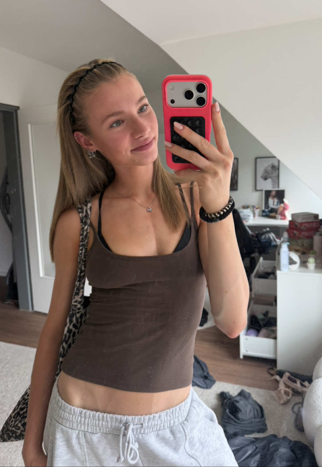 @evaaluise