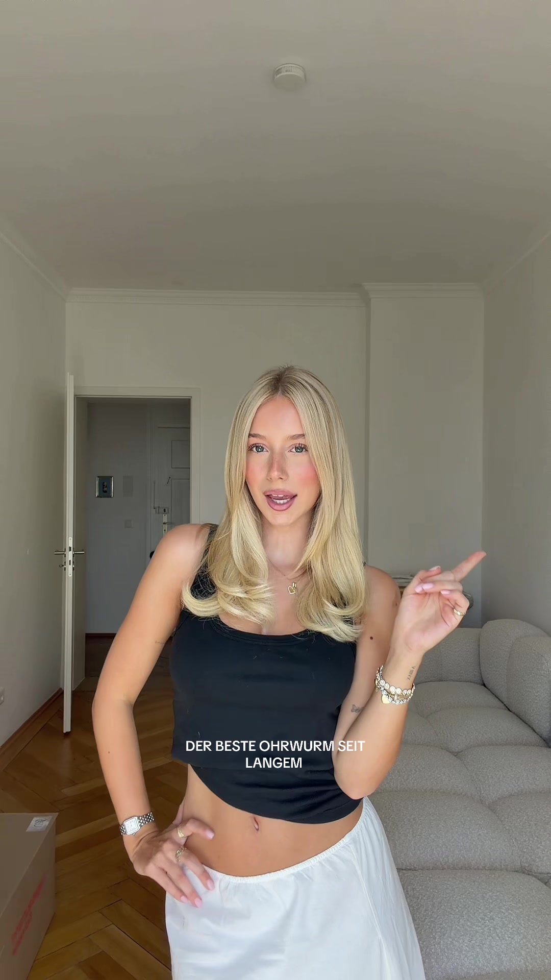@Lara