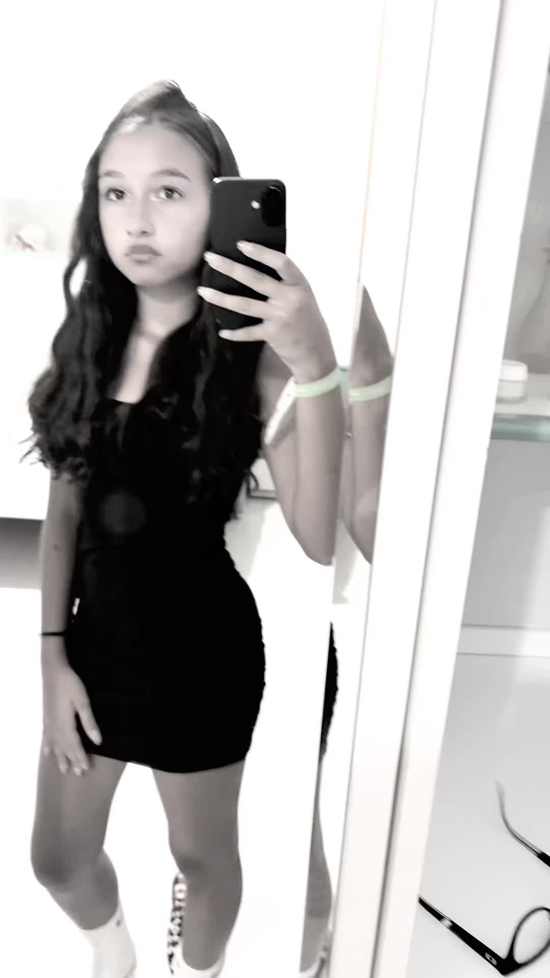 @icee_.ella