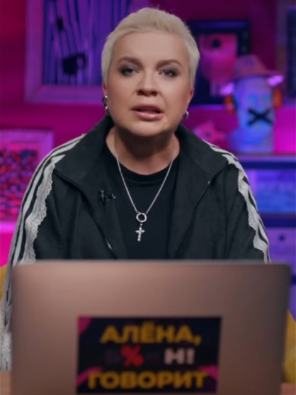 @Rus Showbiz