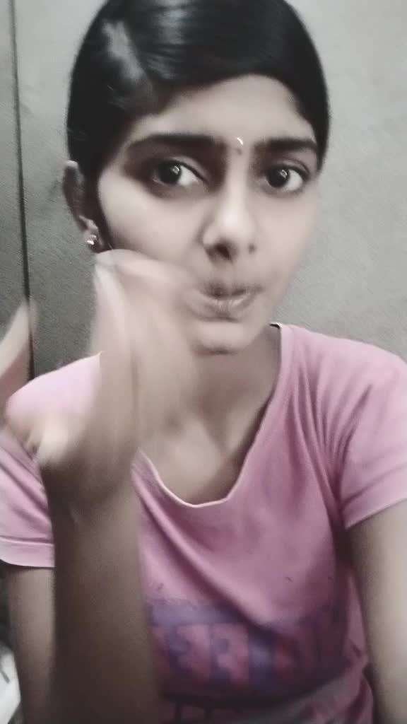 @😃