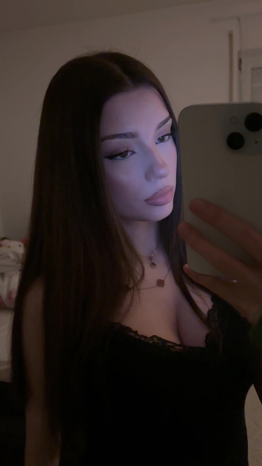 @𝒜𝓃𝒶