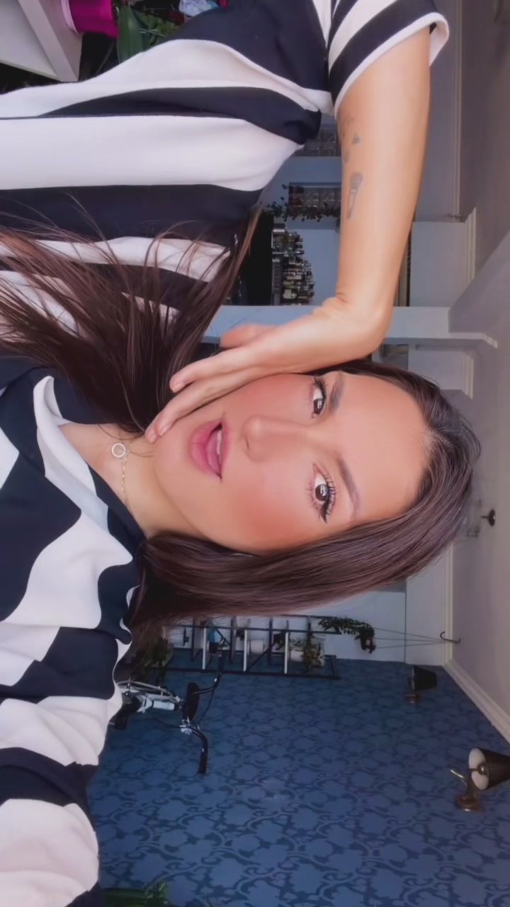 @Julianna