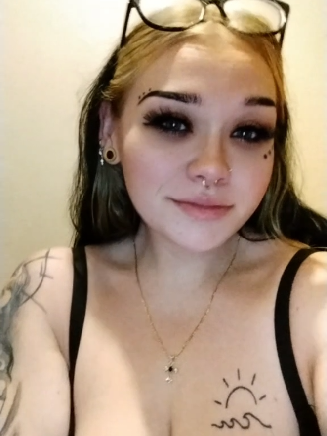 @LittleMissHorror🦇✨🖤