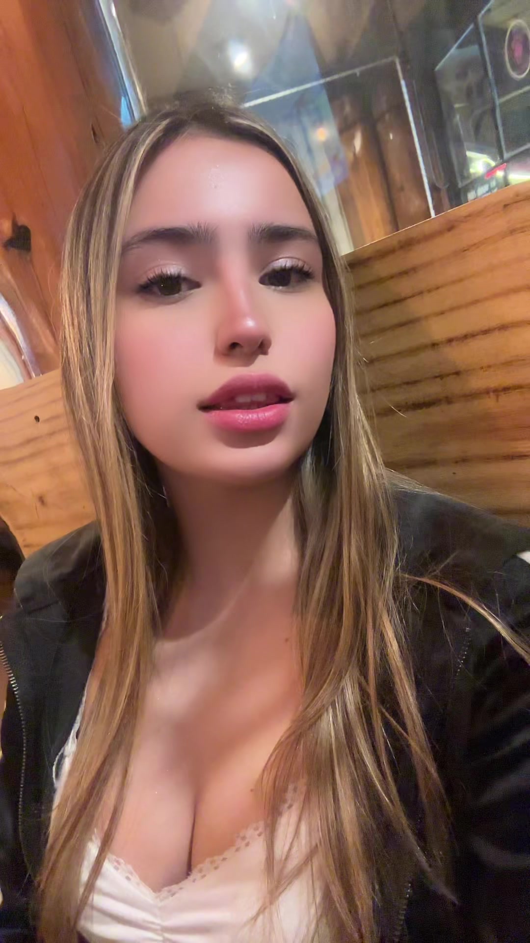 @Candela