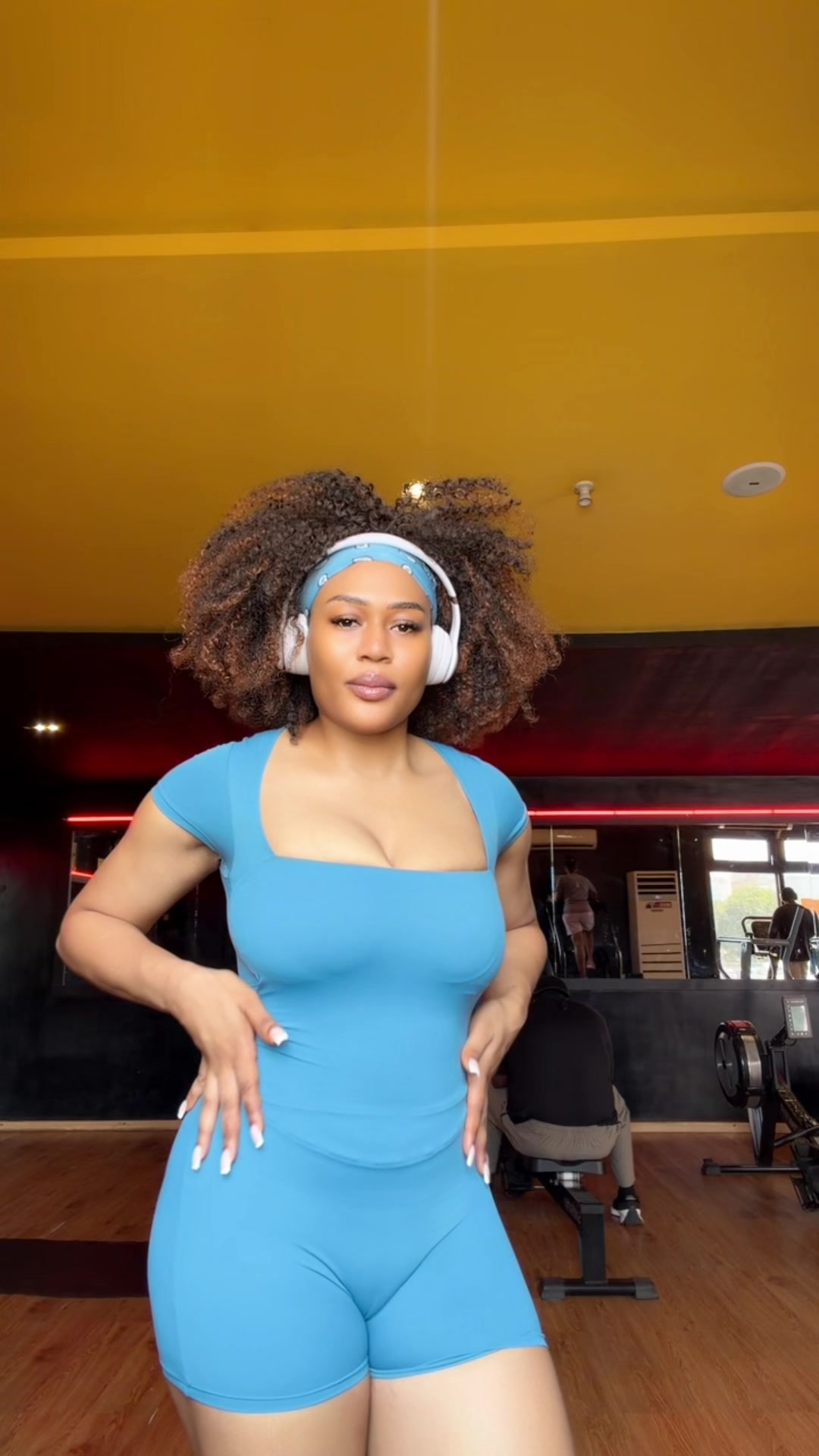 @Vandora_Vandora
