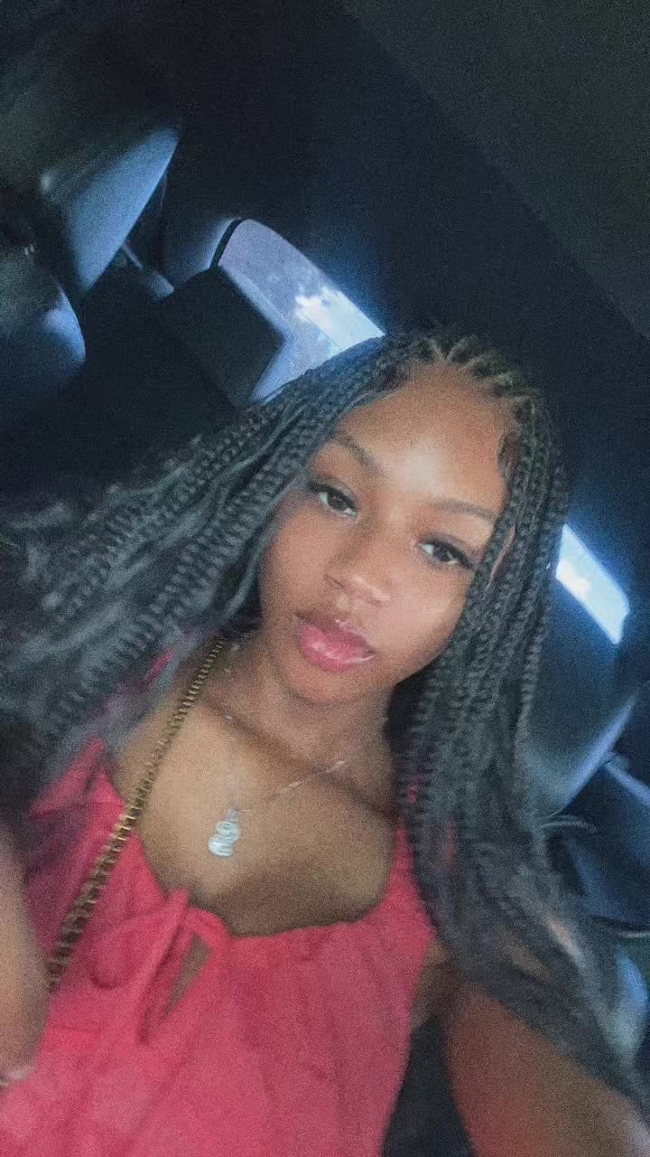 @Sydneylanaee